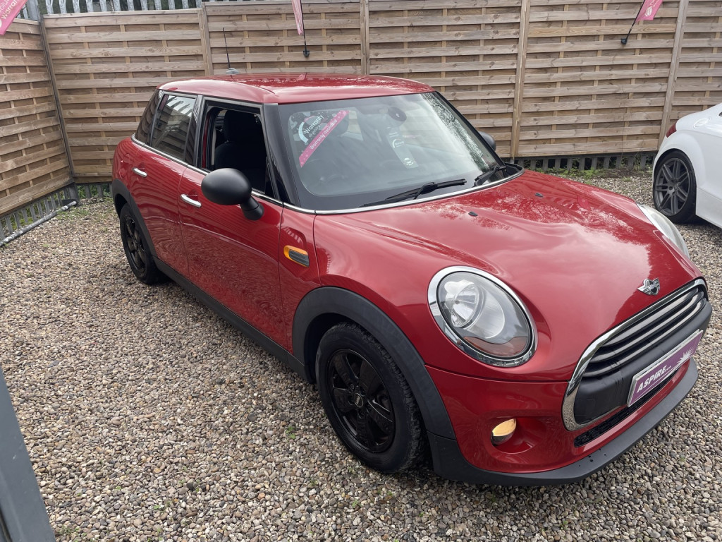 2016 MINI Hatch